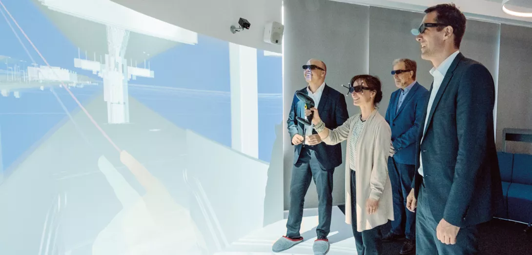 Menschen nutzen VR 