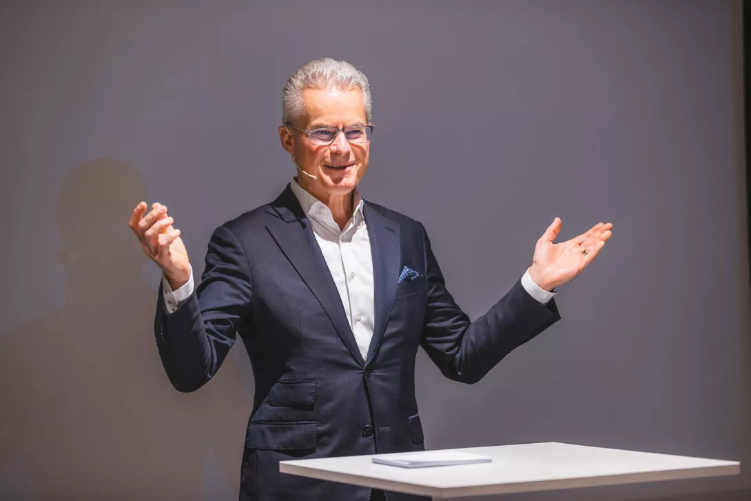 Eberhard Weiblen speaking