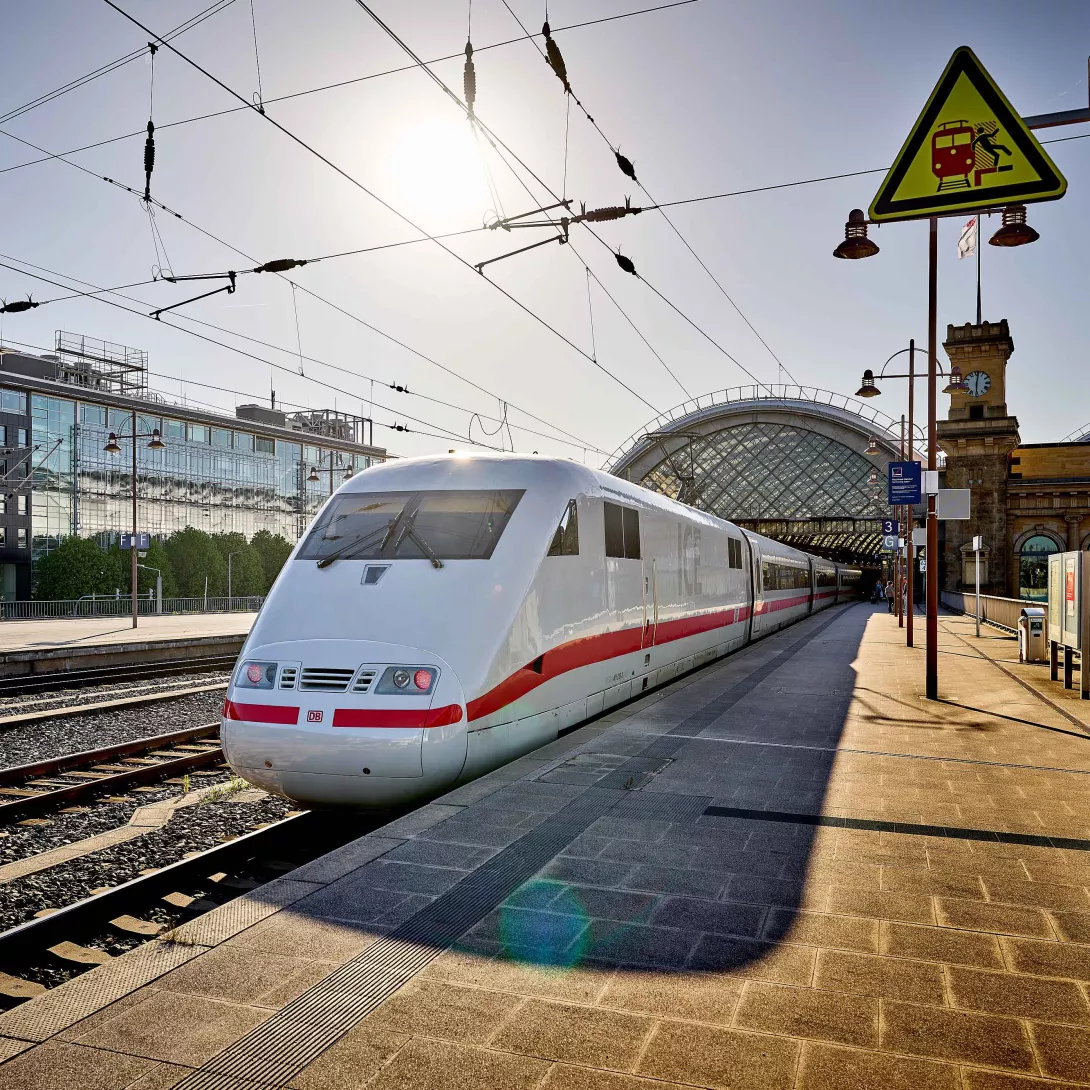 ICE Bahn im Düsseldorfer Bahnhof