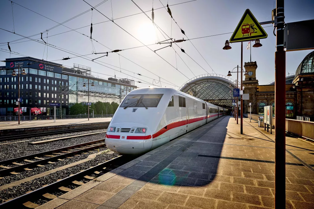 ICE Bahn im Düsseldorfer Bahnhof