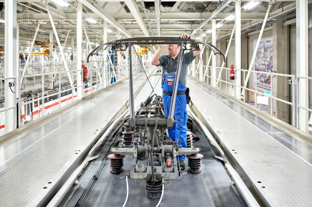 Wartung Stromabnehmerbügel