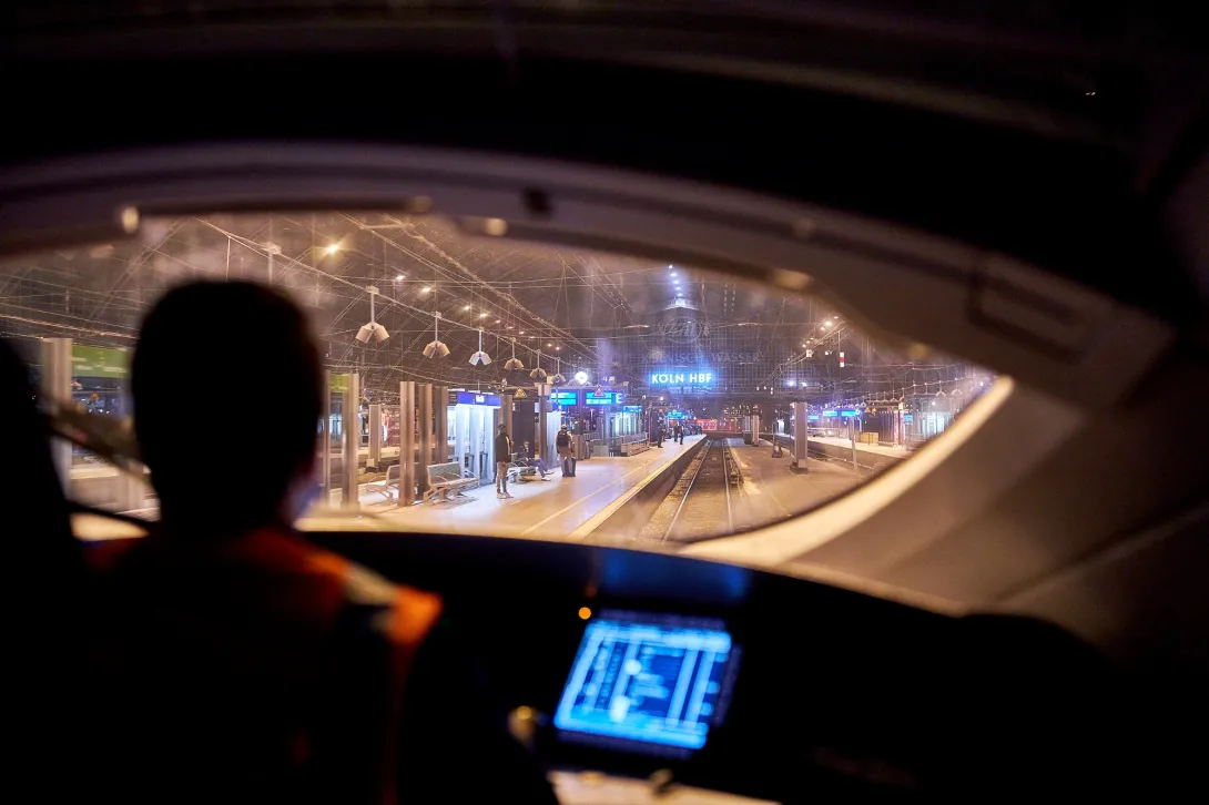 Überführungsfahrt in den Kölner Hauptbahnhof